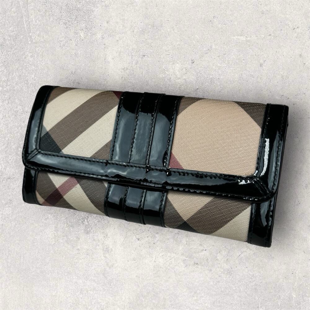 Authentic Burberry Penrose Continental Nova Check w/ Patent Leather Trim Wallet